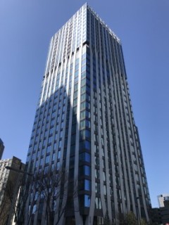 Dタワー西新宿外観